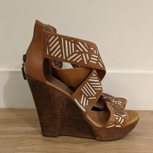 Diane Von Furstenberg brown wedges sandals size 9